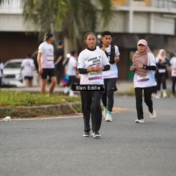 Runner Photo 7830809