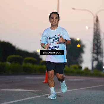 Runner Photo 7830859