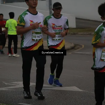 Runner Photo 7830914