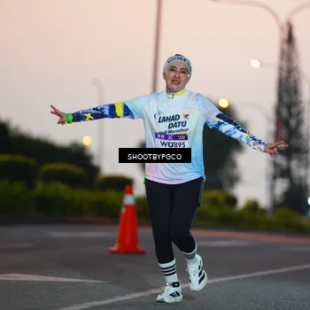 Runner Photo 7831010