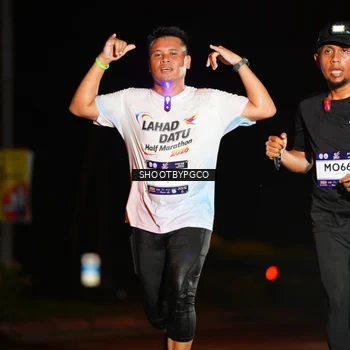 Runner Photo 7831069