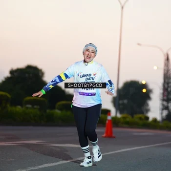 Runner Photo 7831109
