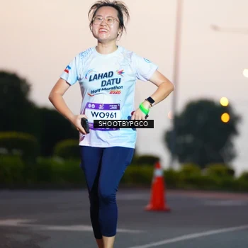 Runner Photo 7831243