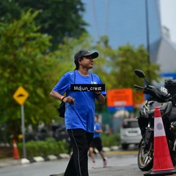 Runner Photo 7831272