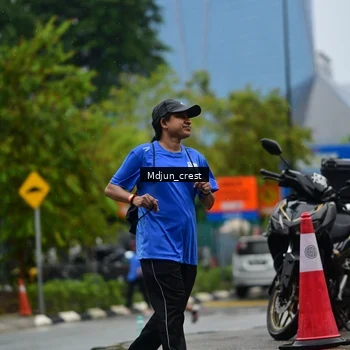 Runner Photo 7831278