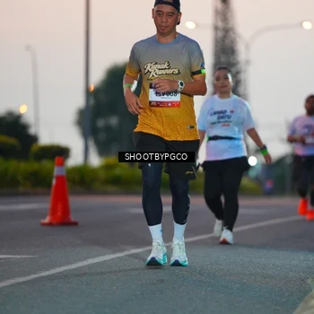 Runner Photo 7831404