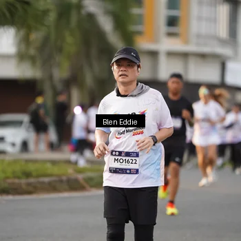 Runner Photo 7831525