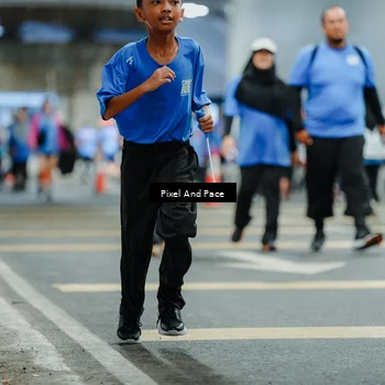 Runner Photo 7831593