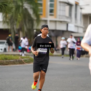 Runner Photo 7831607
