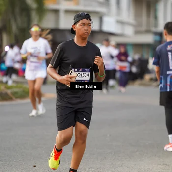 Runner Photo 7831689