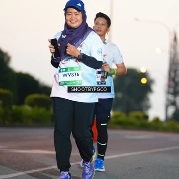 Runner Photo 7832046