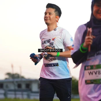 Runner Photo 7832073