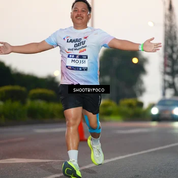 Runner Photo 7832129