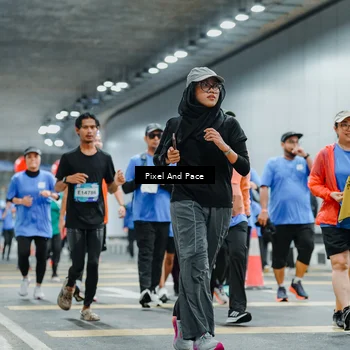 Runner Photo 7832153