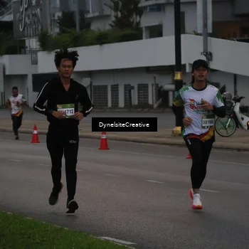Runner Photo 7832383