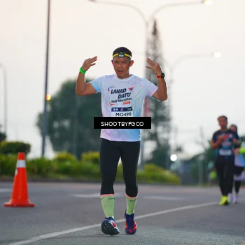 Runner Photo 7832390