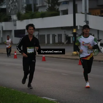 Runner Photo 7832408