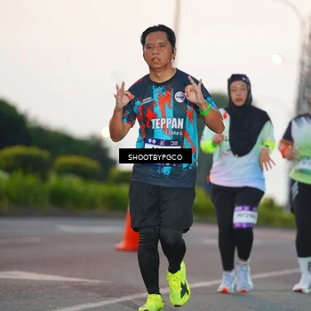 Runner Photo 7832465