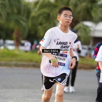 Runner Photo 7832498