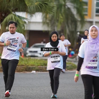 Runner Photo 7832525
