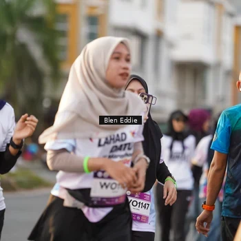 Runner Photo 7832533