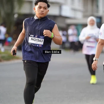 Runner Photo 7832558