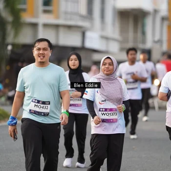 Runner Photo 7832654