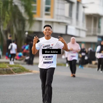 Runner Photo 7832810