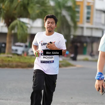 Runner Photo 7832859