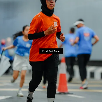 Runner Photo 7832864