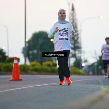 Runner Photo 7833034