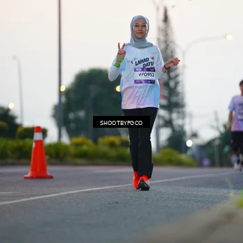 Runner Photo 7833039