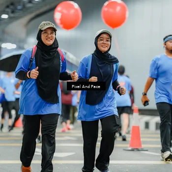 Runner Photo 7833040