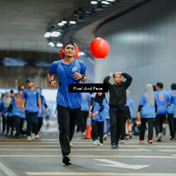 Runner Photo 7833083