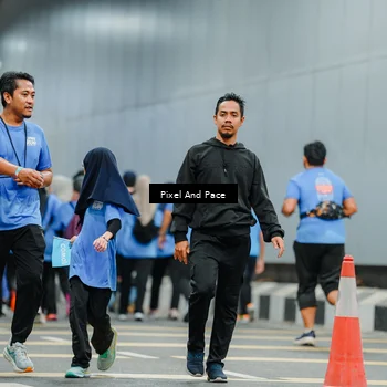 Runner Photo 7833100