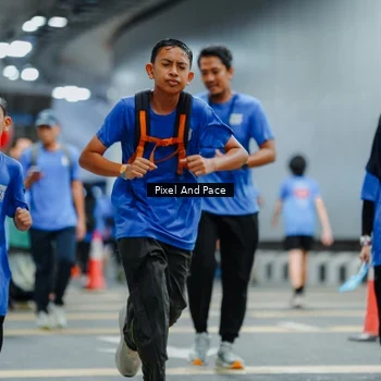 Runner Photo 7833115