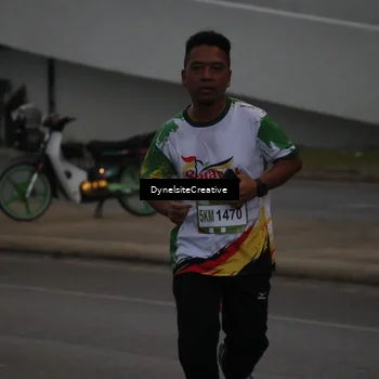 Runner Photo 7833153