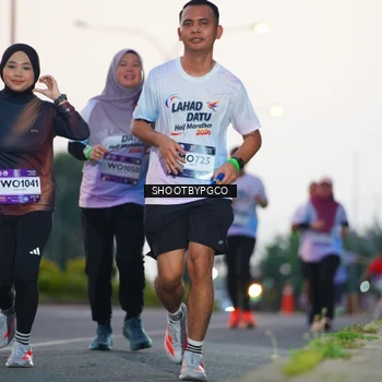 Runner Photo 7833164