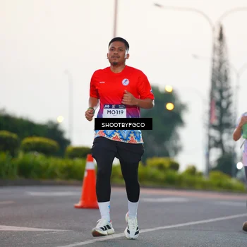 Runner Photo 7833438
