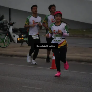 Runner Photo 7833590