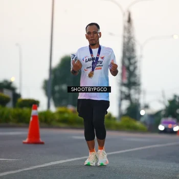 Runner Photo 7833658