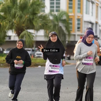 Runner Photo 7833675