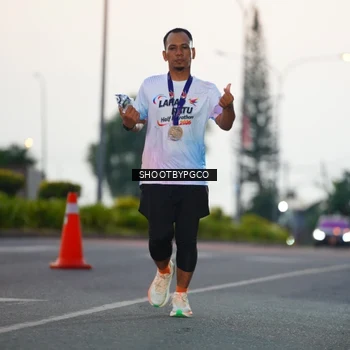 Runner Photo 7833676
