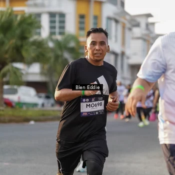 Runner Photo 7833687