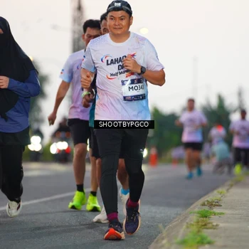 Runner Photo 7833752