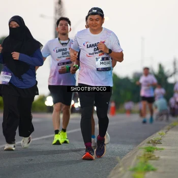 Runner Photo 7833781