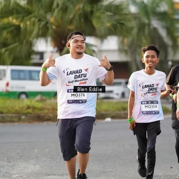 Runner Photo 7833788