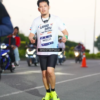 Runner Photo 7833900