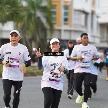 Runner Photo 7833915