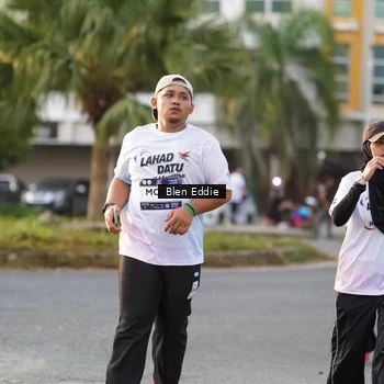 Runner Photo 7833921